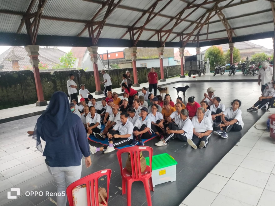 KEGIATAN PROMOSI PERABOTAN,SENAM LANSIA DAN PKK